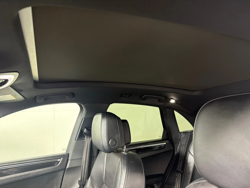 2016 Porsche Macan S - Image 14 of 29