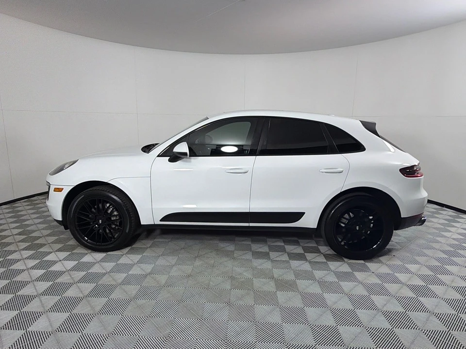 2016 Porsche Macan S - Image 8 of 29