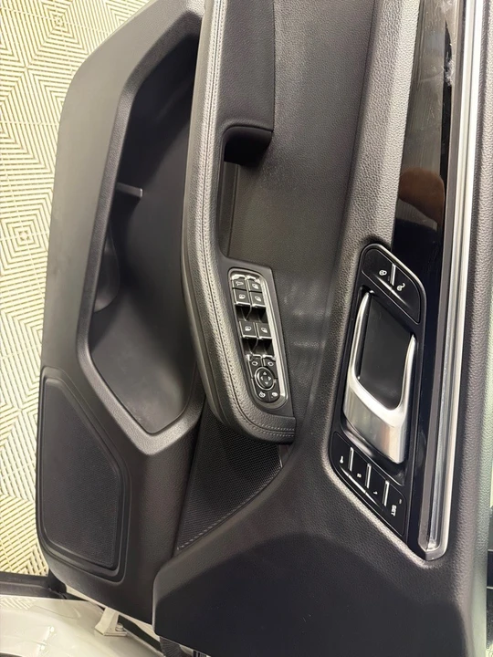 2016 Porsche Macan S - Image 11 of 29