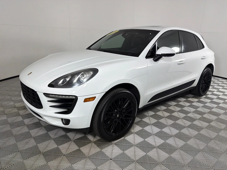 2016 Porsche Macan S - Image 9 of 29