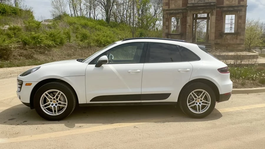 2016 Porsche Macan S - Image 2 of 10