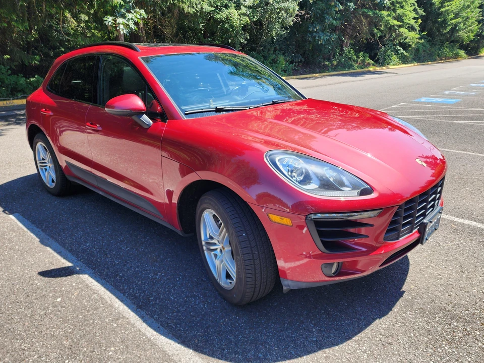 2016 Porsche Macan S - Image 11 of 31