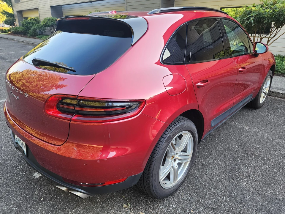 2016 Porsche Macan S - Image 16 of 31