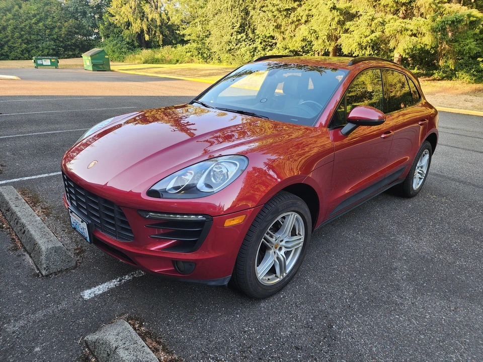 2016 Porsche Macan S - Image 13 of 31