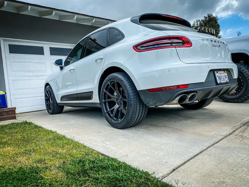 2016 Porsche Macan S - Image 3 of 10