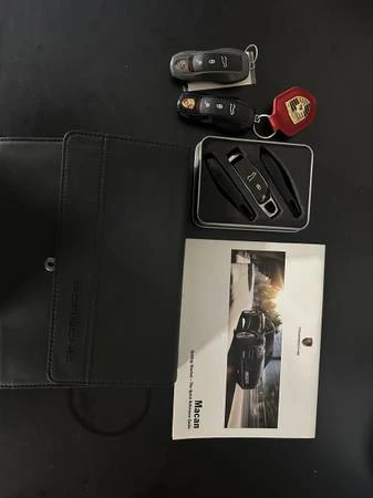 2016 Porsche Macan S - Image 16 of 21