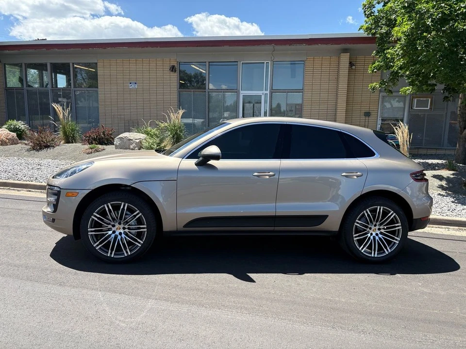 2016 Porsche Macan S - Image 12 of 21