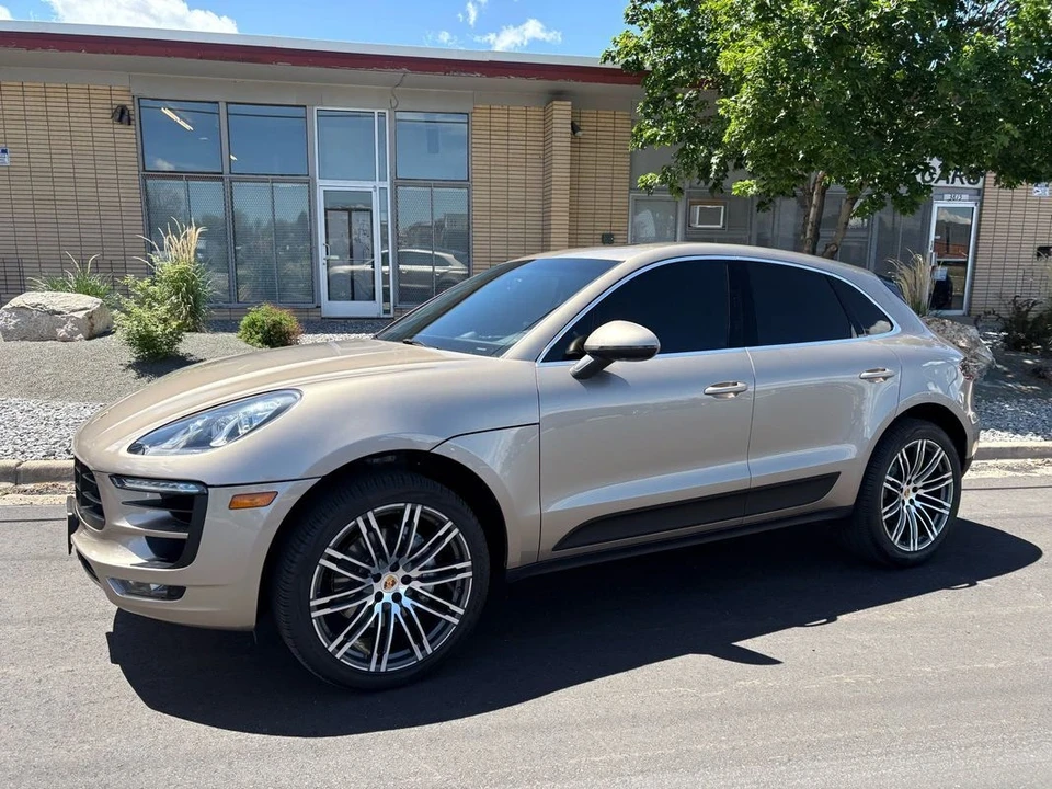 2016 Porsche Macan S - Image 16 of 21