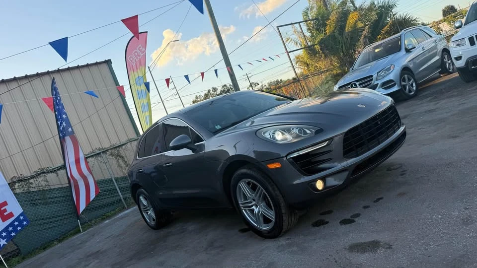 2016 Porsche Macan - Image 4 of 12