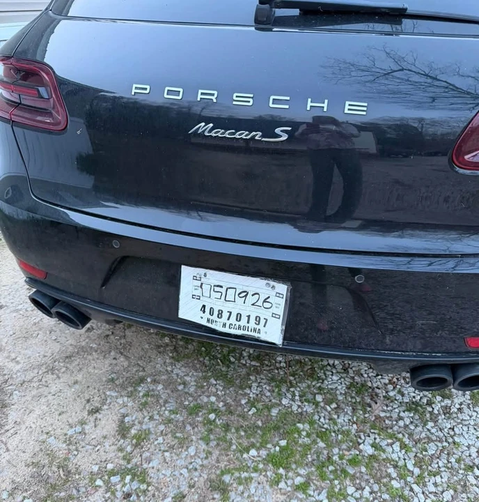 2016 Porsche - Image 2 of 9