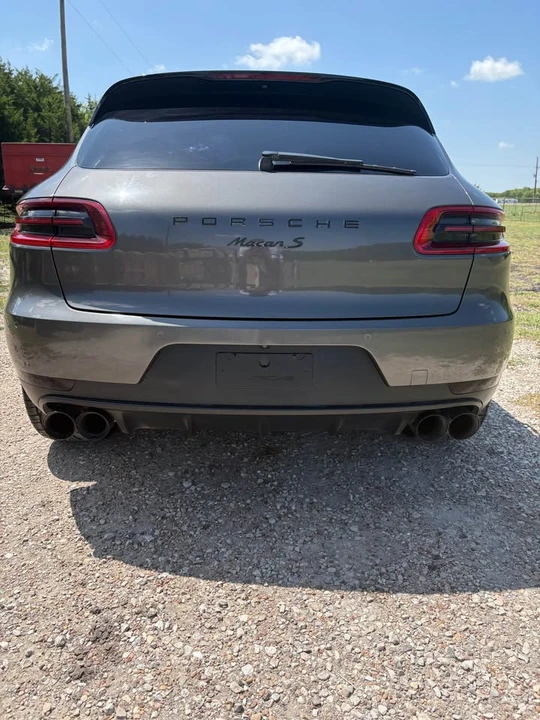 2016 Porsche Macan - Image 4 of 5