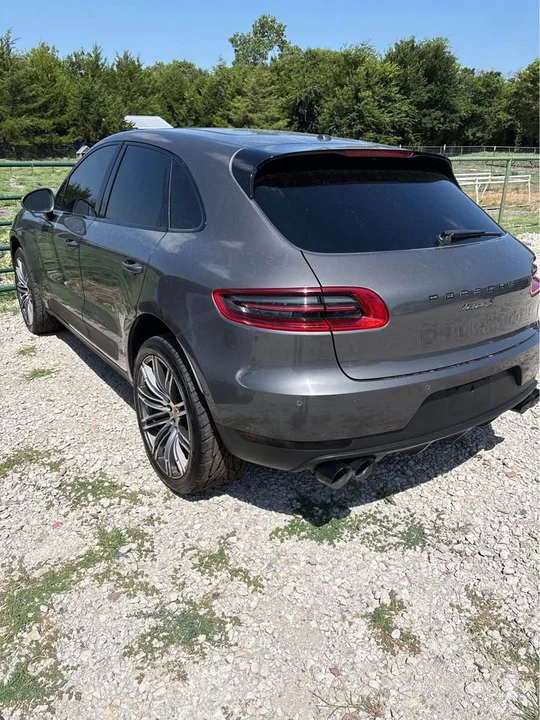 2016 Porsche Macan - Image 3 of 5