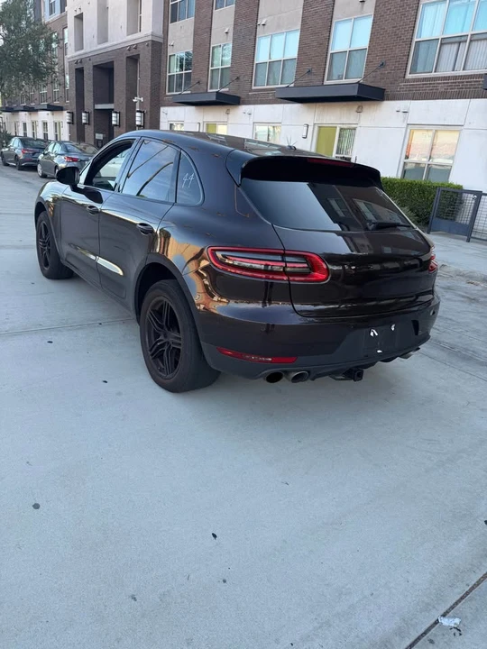 2016 Porsche Macan - Image 6 of 12