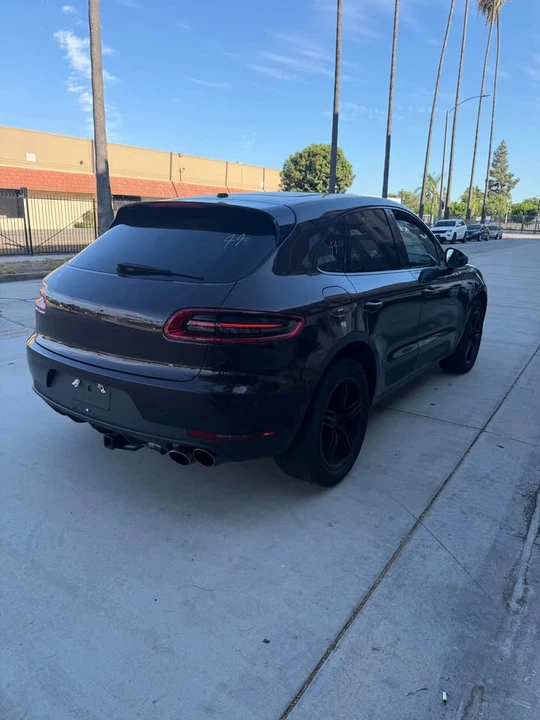 2016 Porsche Macan - Image 5 of 12