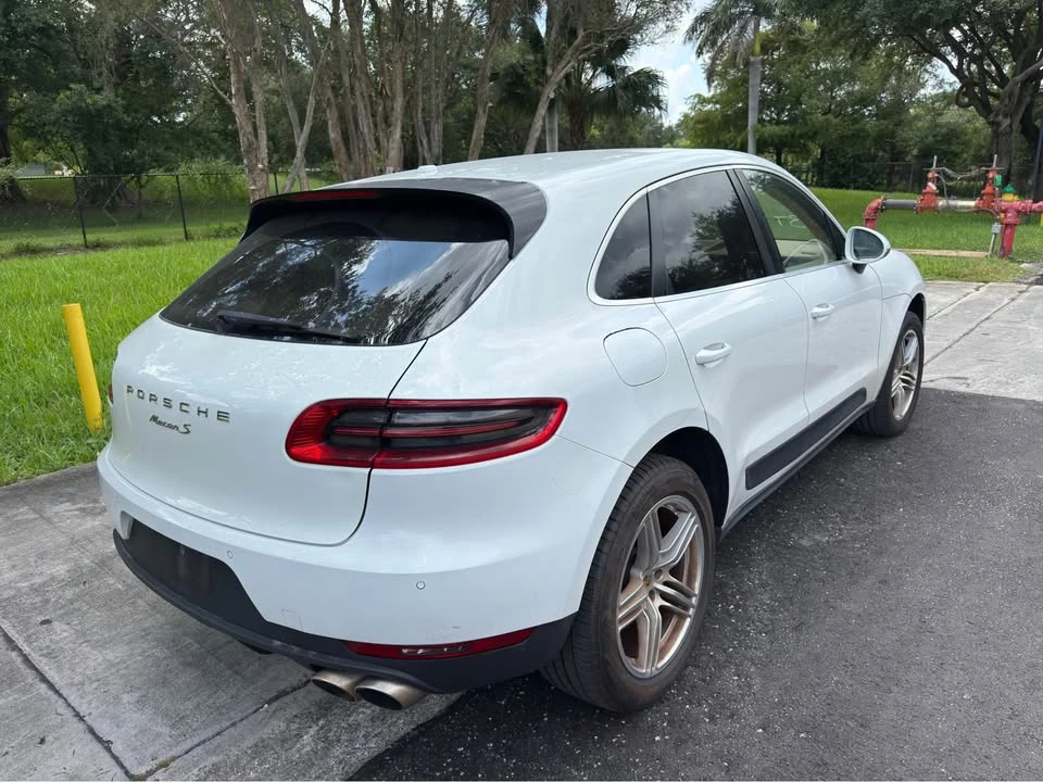 2016 Porsche Macan - Image 4 of 7