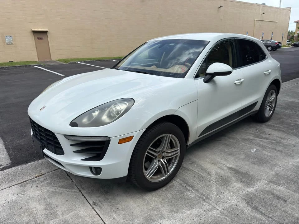 2016 Porsche Macan - Image 3 of 7