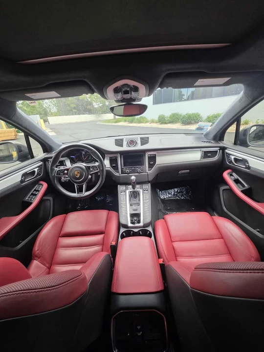 2016 Porsche Macan Turbo - Image 11 of 20