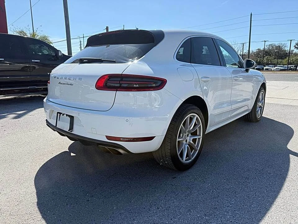 2016 Porsche Macan Turbo - Image 3 of 19