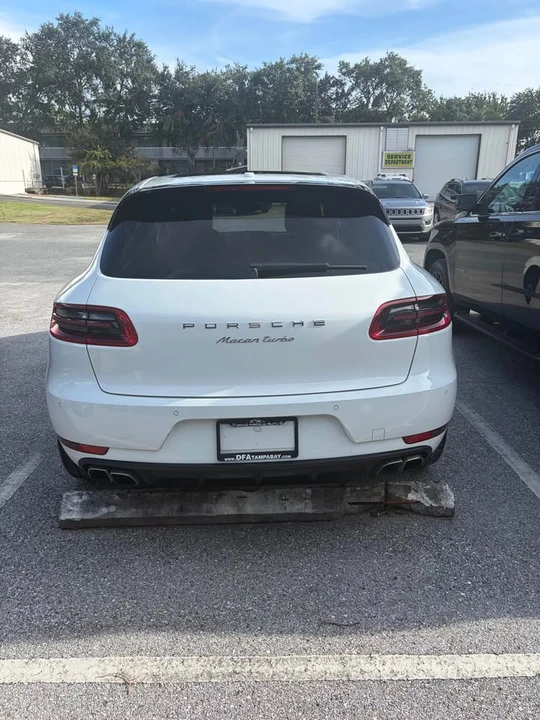 2016 Porsche Macan Turbo - Image 19 of 19