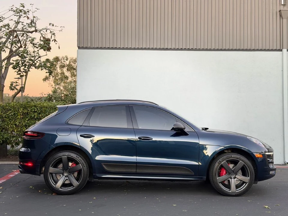 2016 Porsche Macan Turbo - Image 3 of 21
