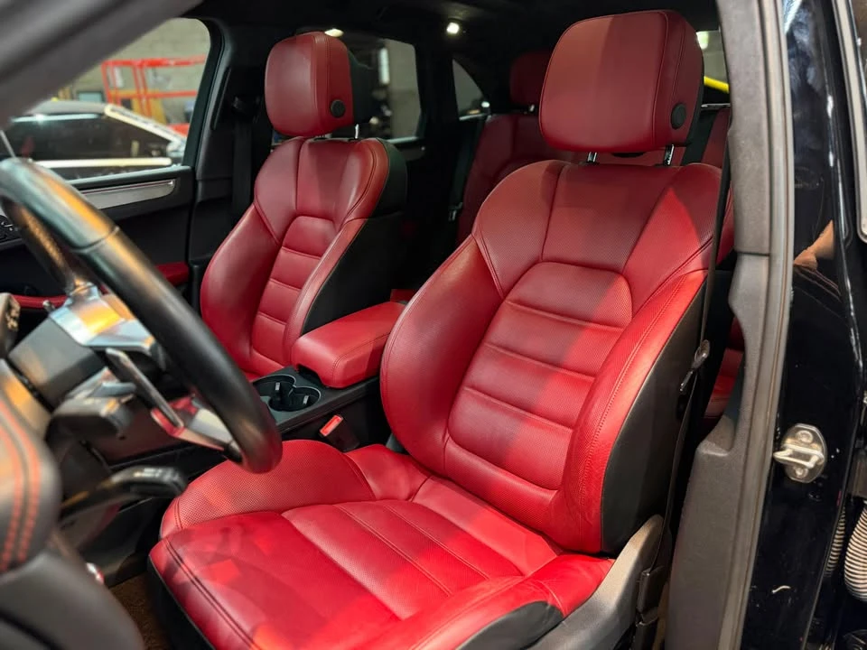 2016 Porsche Macan Turbo - Image 9 of 20