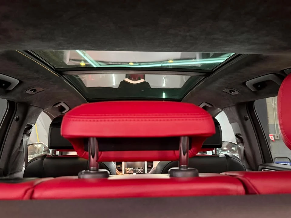 2016 Porsche Macan Turbo - Image 13 of 20