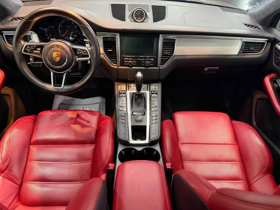 2016 Porsche Macan Turbo - Image 6 of 11