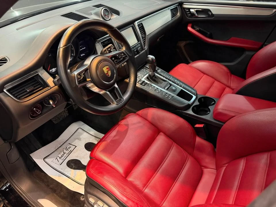 2016 Porsche Macan Turbo - Image 7 of 11