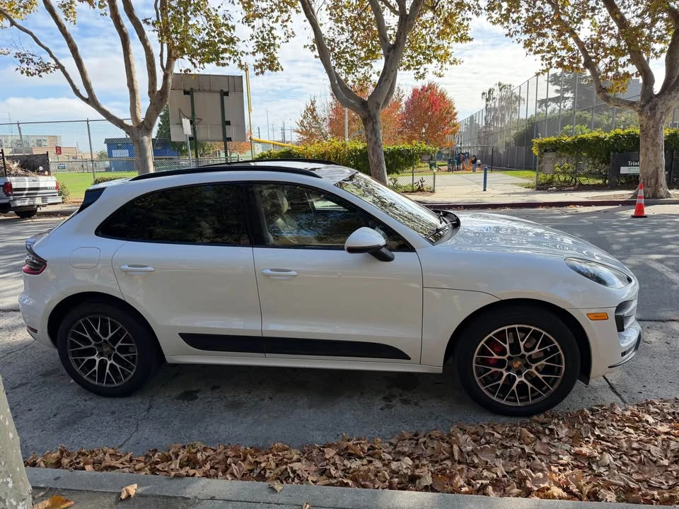 2016 Porsche Macan Turbo - Image 5 of 15