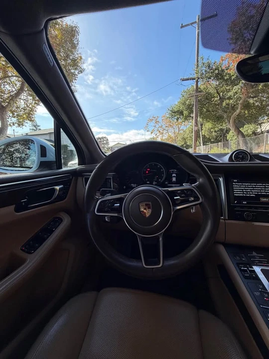 2016 Porsche Macan Turbo - Image 10 of 15