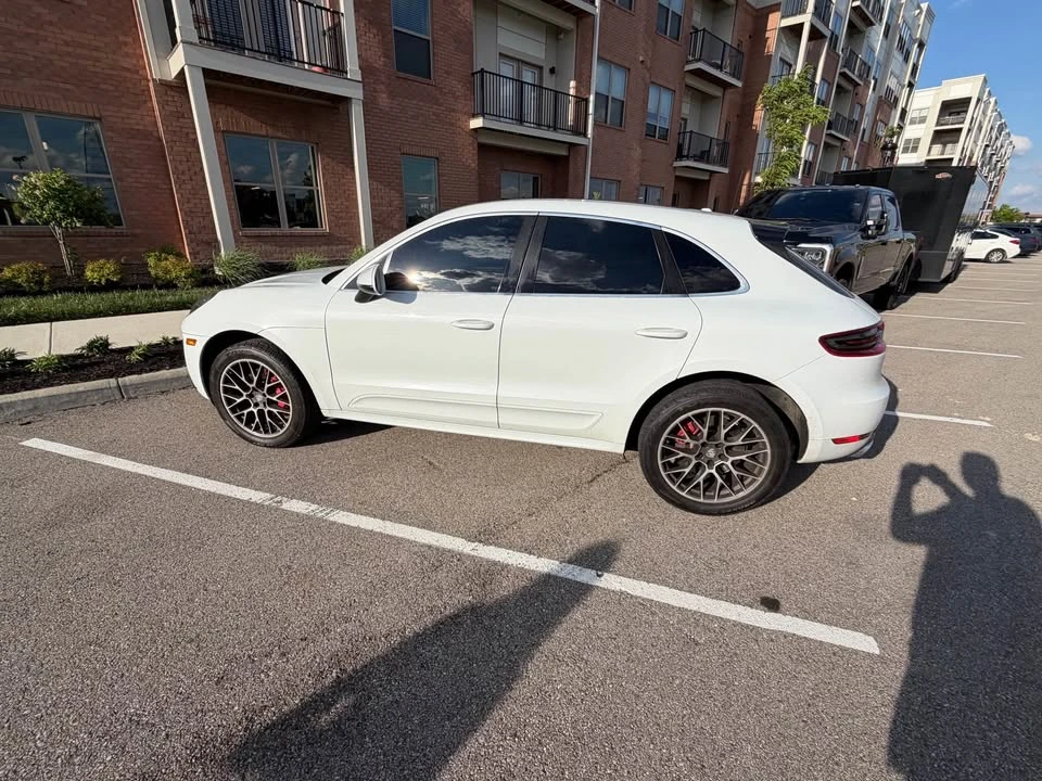 2016 Porsche Macan Turbo - Image 4 of 6
