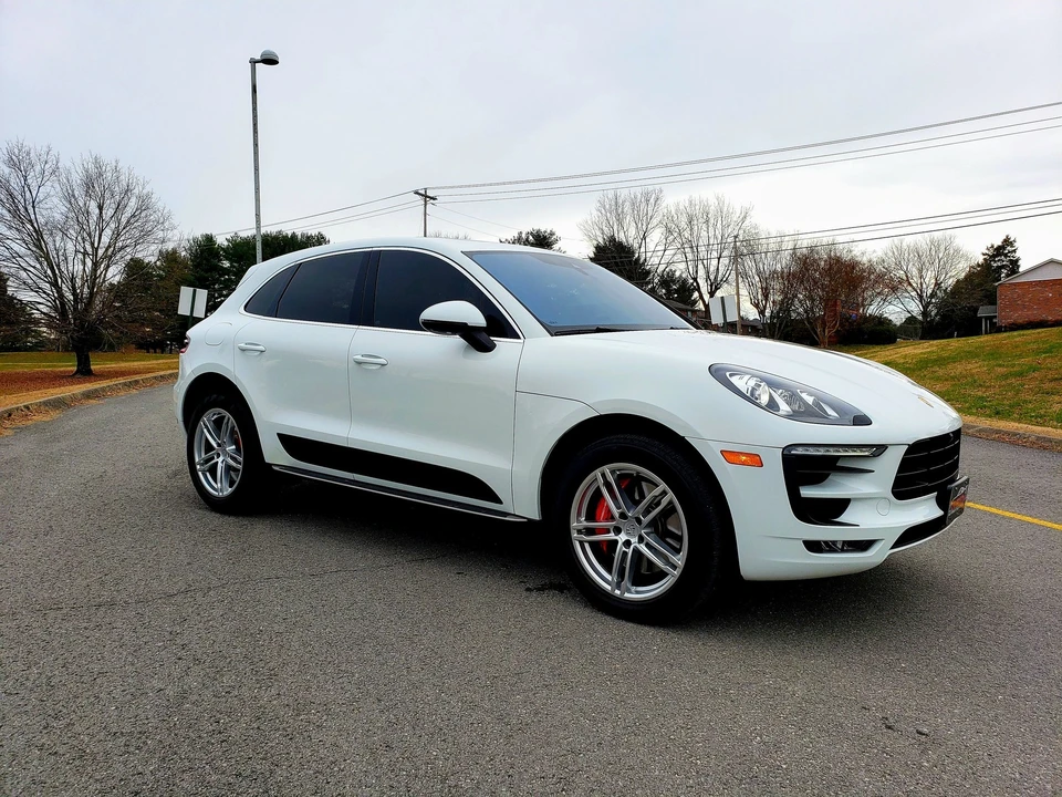 2016 Porsche Macan Turbo - Image 3 of 26