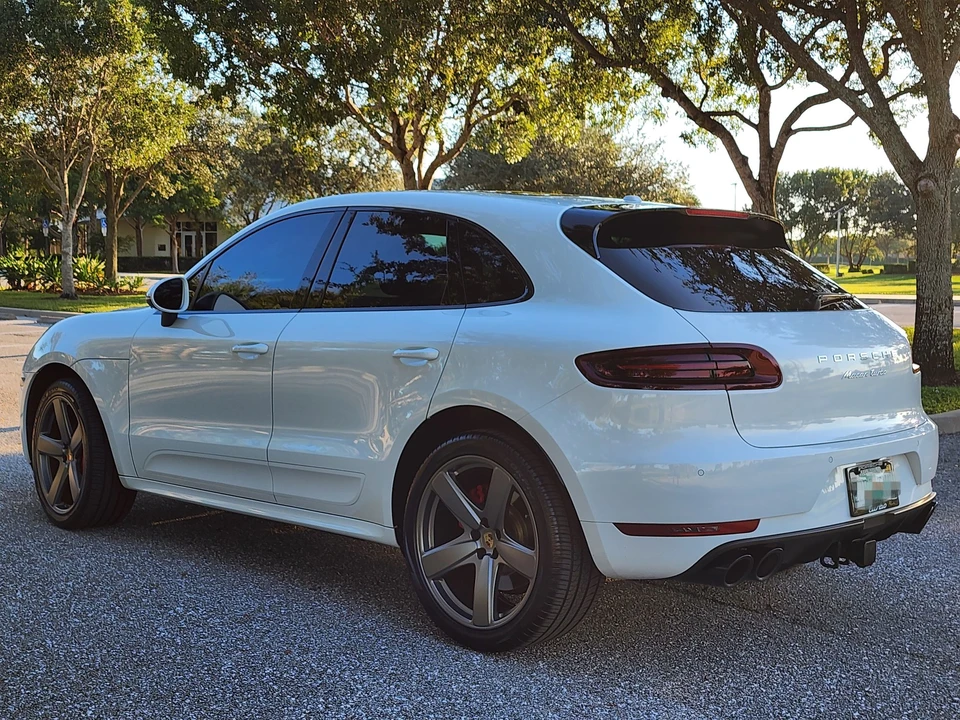 2016 Porsche Macan Turbo - Image 4 of 31