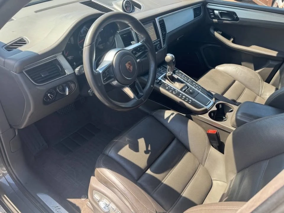 2016 Porsche Macan Turbo - Image 7 of 19