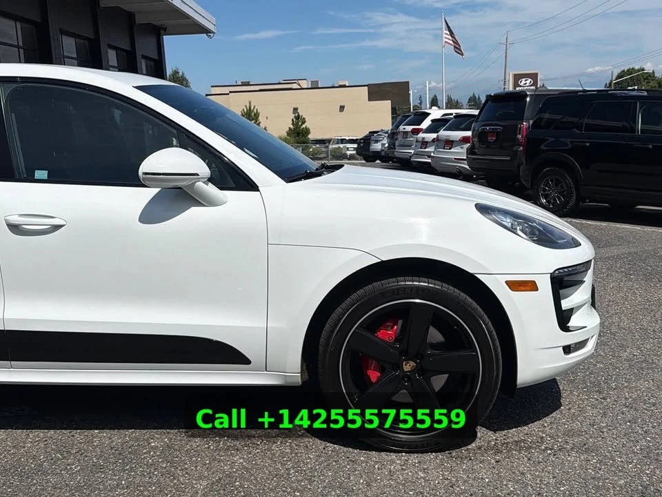 2016 Porsche Macan Turbo - Image 9 of 20