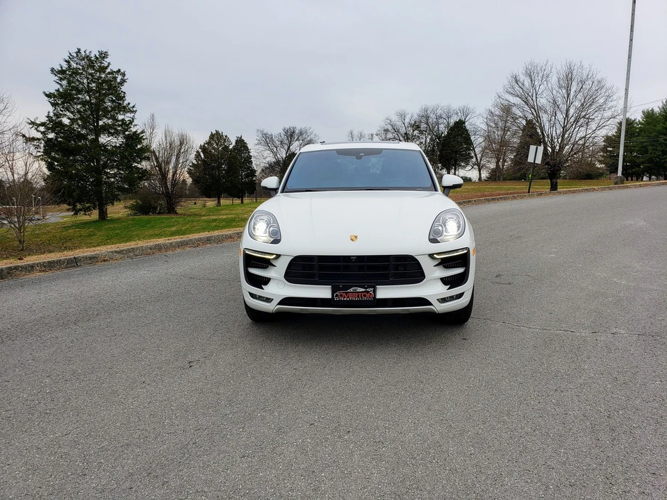 2016 Porsche Macan Turbo - Image 2 of 25