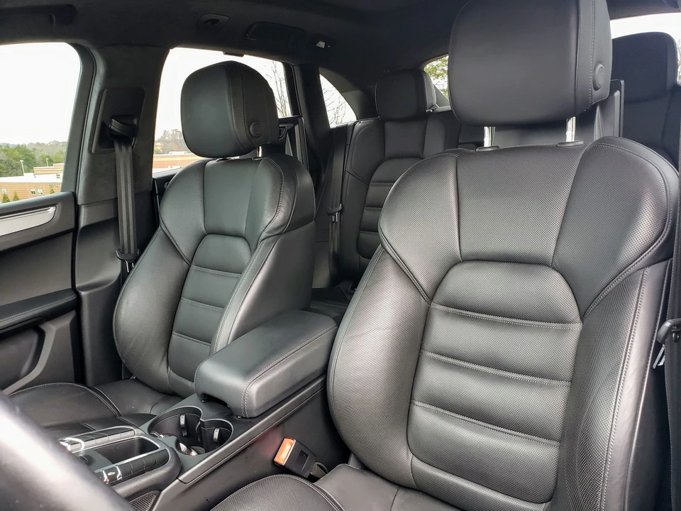 2016 Porsche Macan Turbo - Image 25 of 25