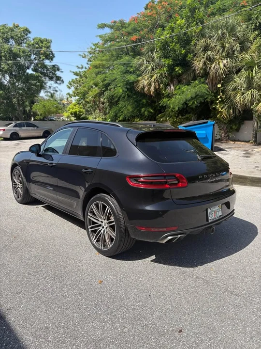 2016 Porsche Macan Turbo - Image 6 of 13