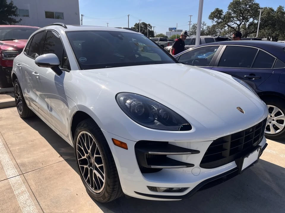 2016 Porsche Macan Turbo - Image 6 of 11