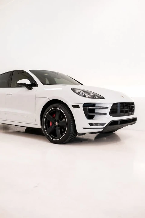 2016 Porsche Macan Turbo - Image 2 of 10