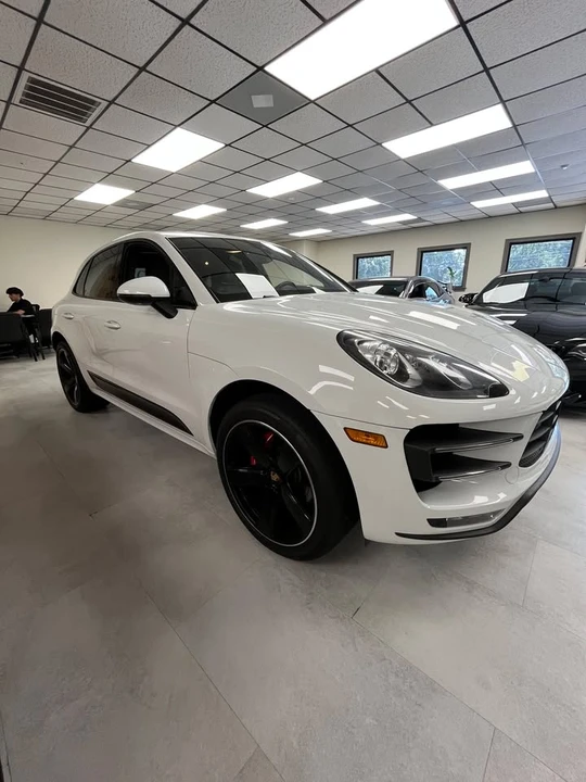 2016 Porsche Macan Turbo - Image 3 of 11