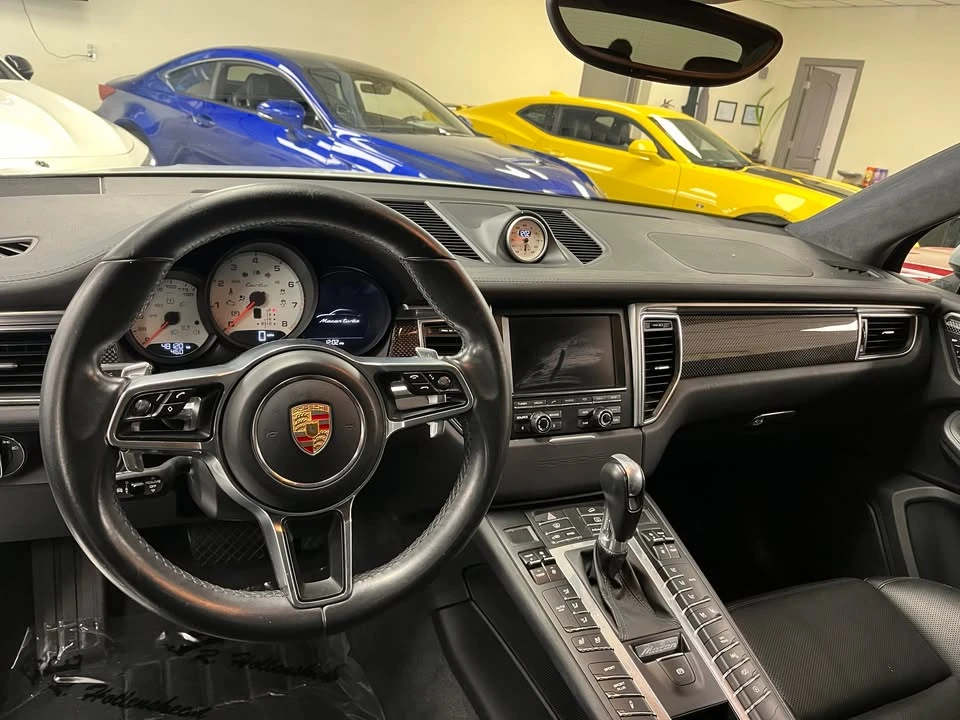 2016 Porsche Macan Turbo - Image 7 of 11