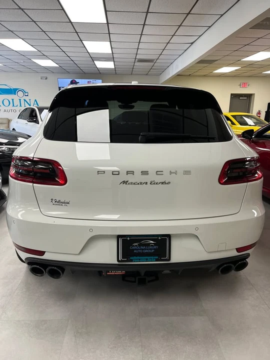 2016 Porsche Macan Turbo - Image 5 of 11