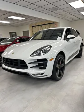 2016 Porsche Macan Turbo