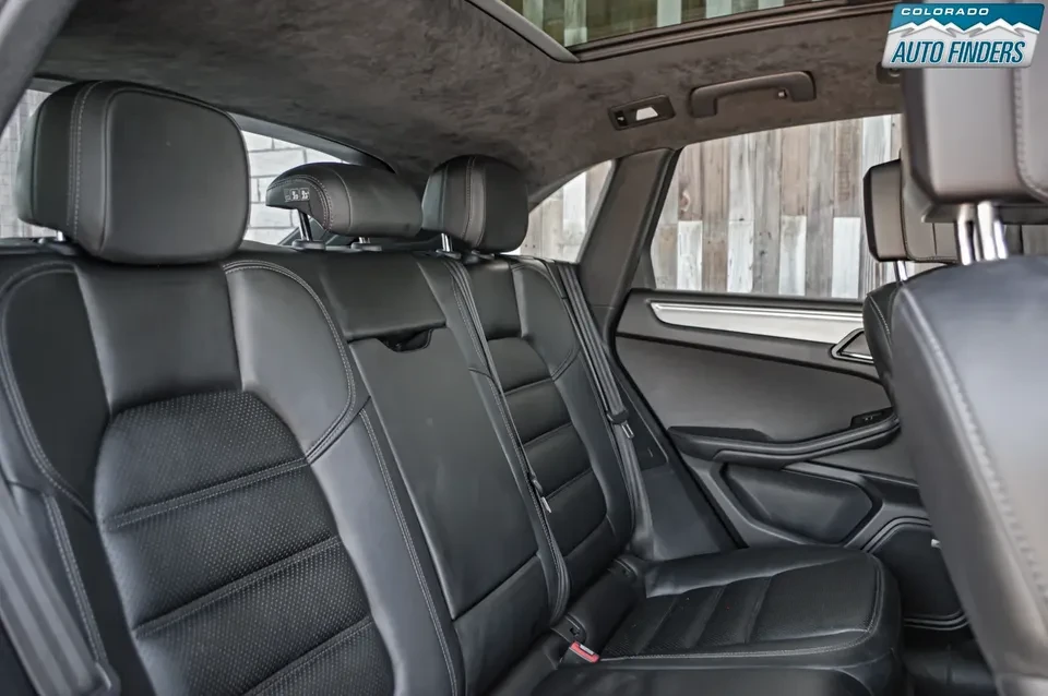2016 Porsche Macan Turbo - Image 14 of 18