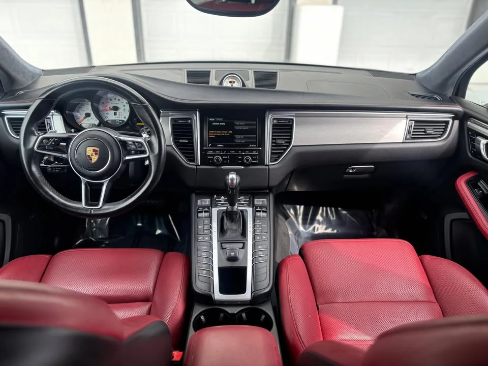 2016 Porsche Macan Turbo - Image 11 of 12