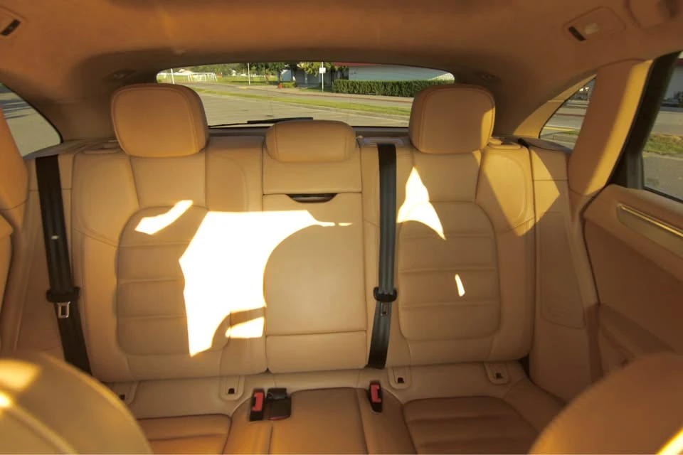 2016 Porsche Macan Turbo - Image 13 of 20