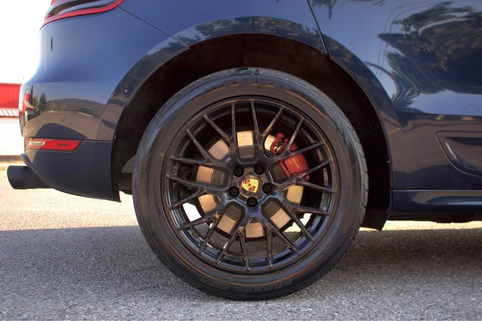 2016 Porsche Macan Turbo - Image 9 of 20