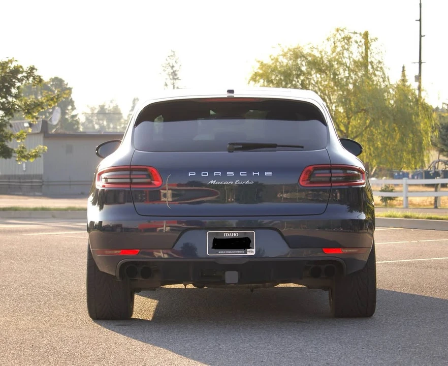 2016 Porsche Macan Turbo - Image 4 of 20