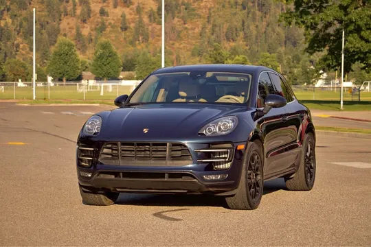 2016 Porsche Macan Turbo Performance Package